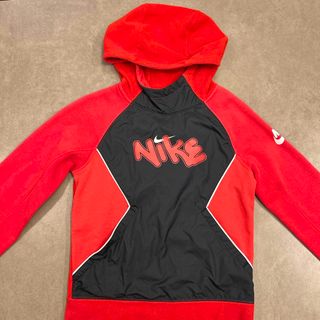 NIKE - NIKEパーカー　140