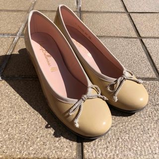 新品＊Pretty Ballerinas エナメルリボンパンプス(ハイヒール/パンプス)