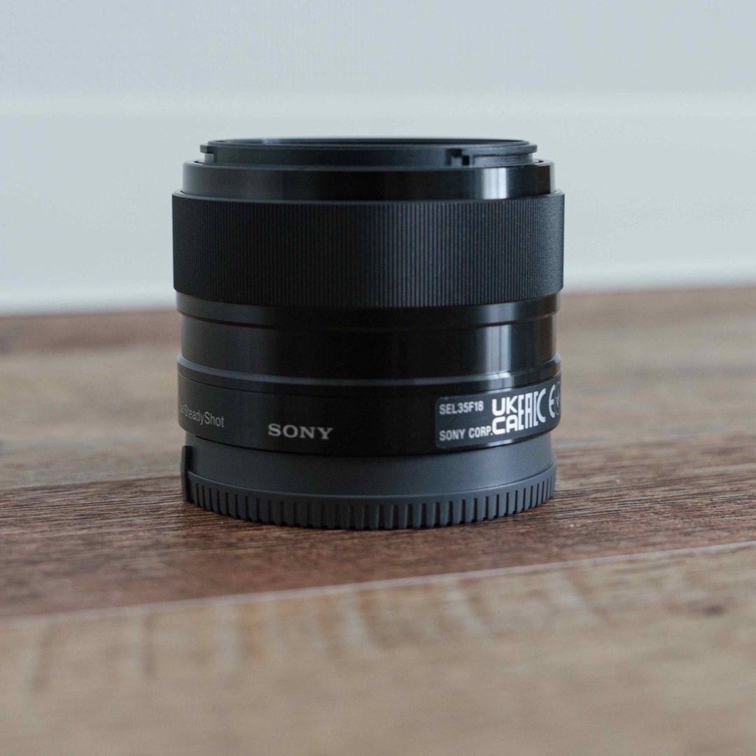 SONY E 35mm F1.8 OSS (SEL35F18) SONY E 35mm F1.8 OSS (SEL35F18)
