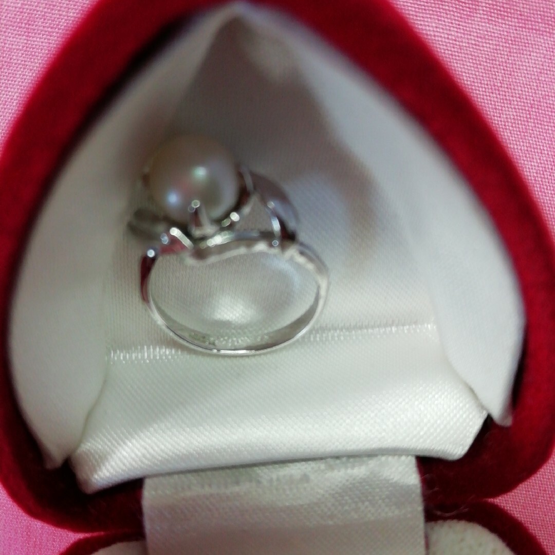 新品同様本真珠パール付きのシルバーリング指輪　9号 レディースのアクセサリー(リング(指輪))の商品写真