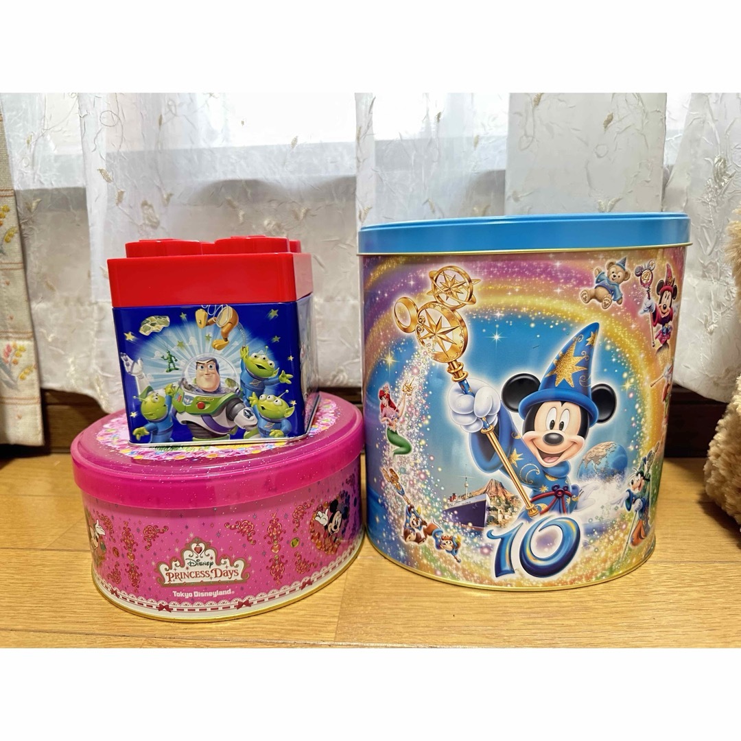 Disney(ディズニー)のディズニー　お土産　空き缶　ダッフィー エンタメ/ホビーのおもちゃ/ぬいぐるみ(キャラクターグッズ)の商品写真