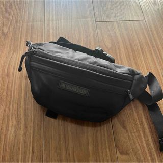 バートン(BURTON)のBURTON HIP PACK  バートン　ボディバッグ　ウエストポーチ(ボディーバッグ)