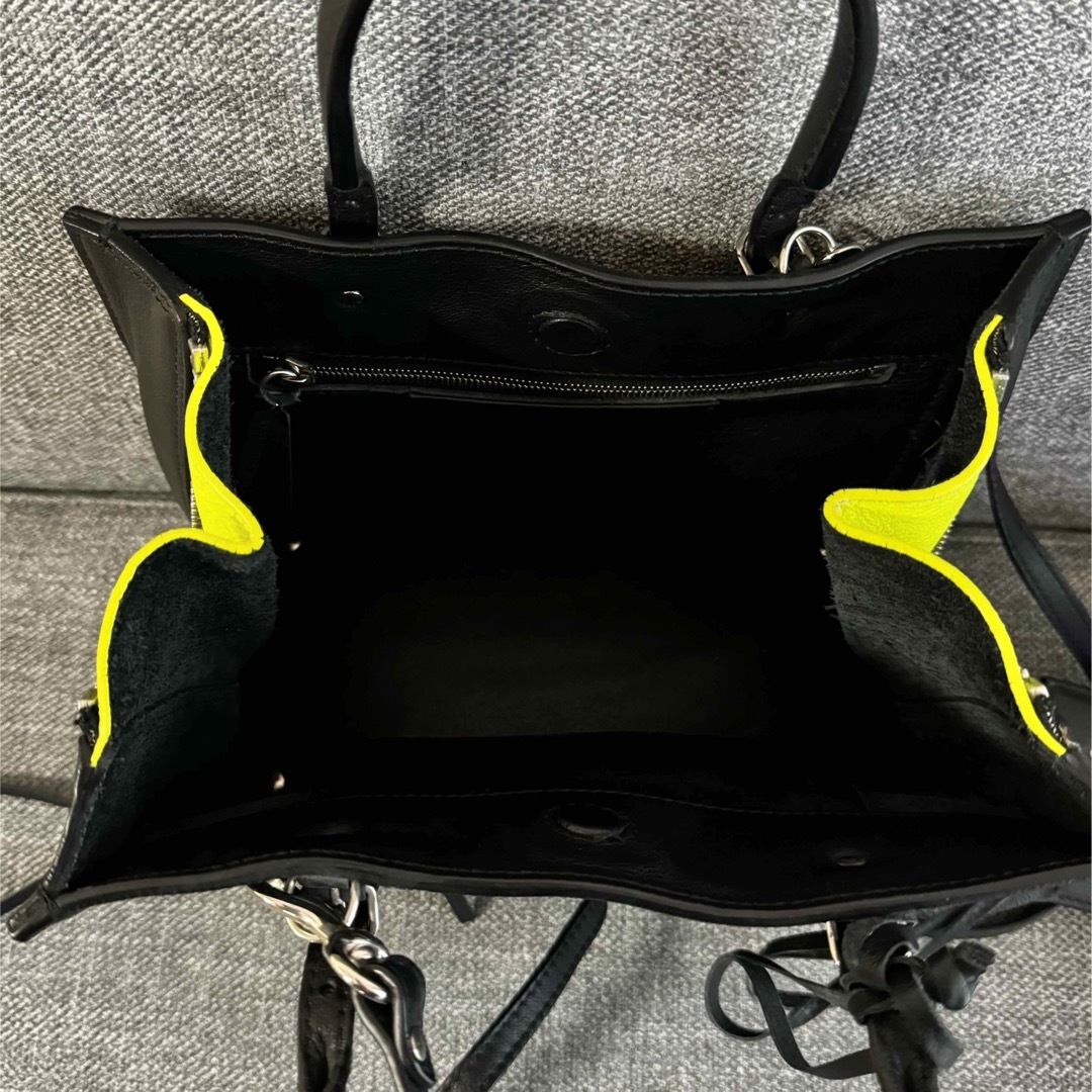 BALENCIAGA BAG(バレンシアガバッグ)の専用【希少 美品】　バレンシアガ　ペーパーバッグ　トート レディースのバッグ(トートバッグ)の商品写真