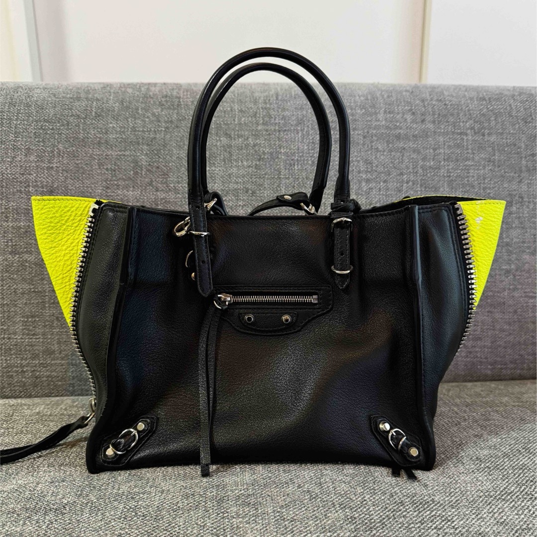 BALENCIAGA BAG(バレンシアガバッグ)の専用【希少 美品】　バレンシアガ　ペーパーバッグ　トート レディースのバッグ(トートバッグ)の商品写真