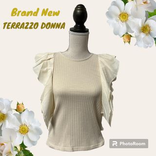 トラッツォドンナ(TRAZZO DONNA)のTORRAZZO DONNA　トップス　新品(カットソー(半袖/袖なし))