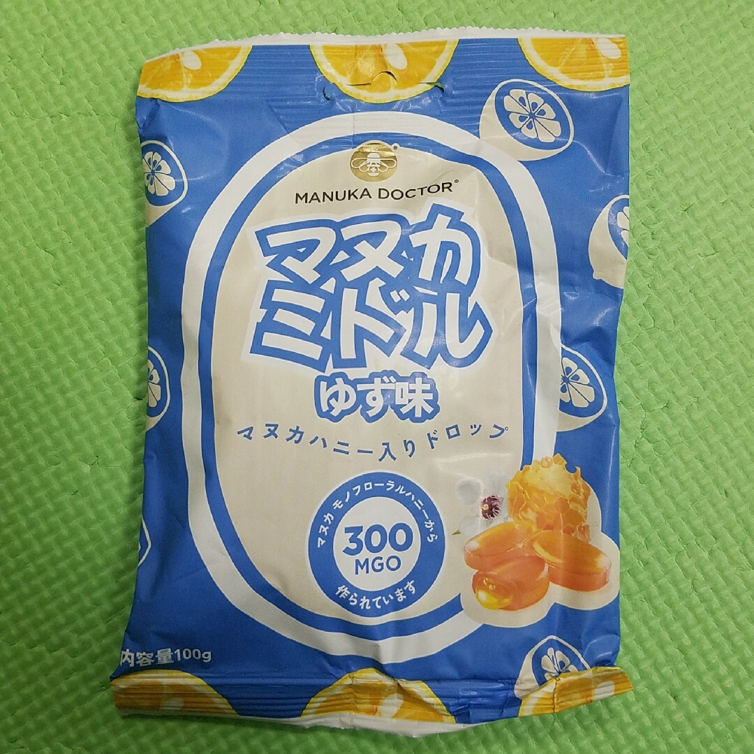 未開封★マヌカハニー入りドロップ　のど飴　1袋11個入り　マヌカミドル　ゆず味 食品/飲料/酒の食品(菓子/デザート)の商品写真