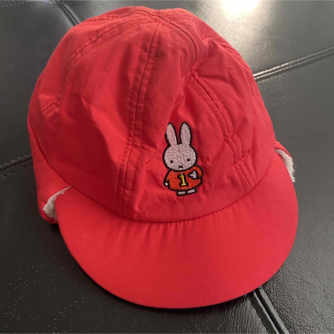 miffy(ミッフィー)のミッフィー ボアキャップ 48 赤　帽子 キッズ/ベビー/マタニティのこども用ファッション小物(帽子)の商品写真