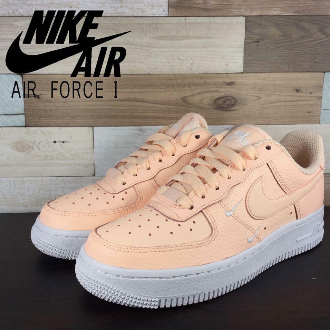 NIKE WMNS AIR FORCE 1 07 ESS 22.5cm