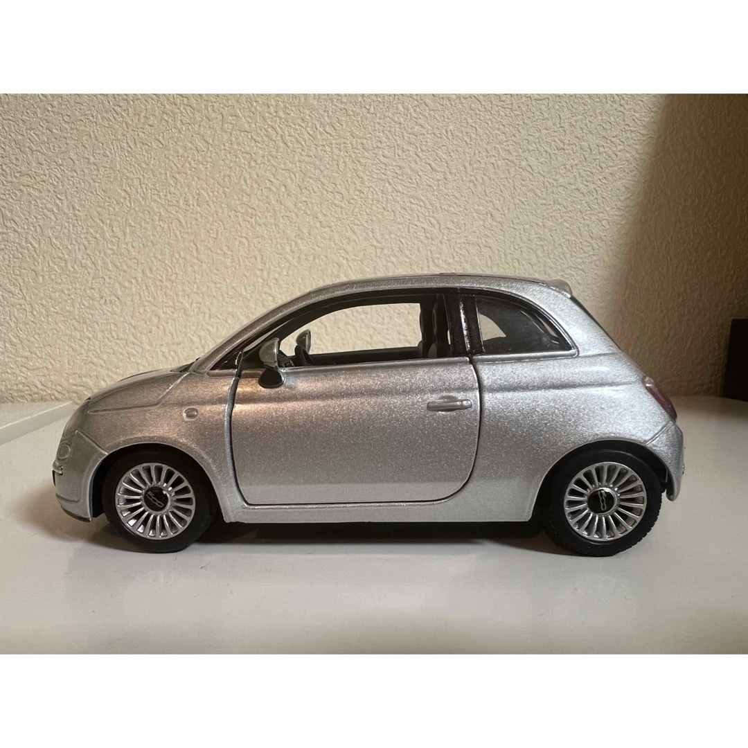 Alfa Romeo(アルファロメオ)のFIAT500 ミニカー エンタメ/ホビーのおもちゃ/ぬいぐるみ(ミニカー)の商品写真