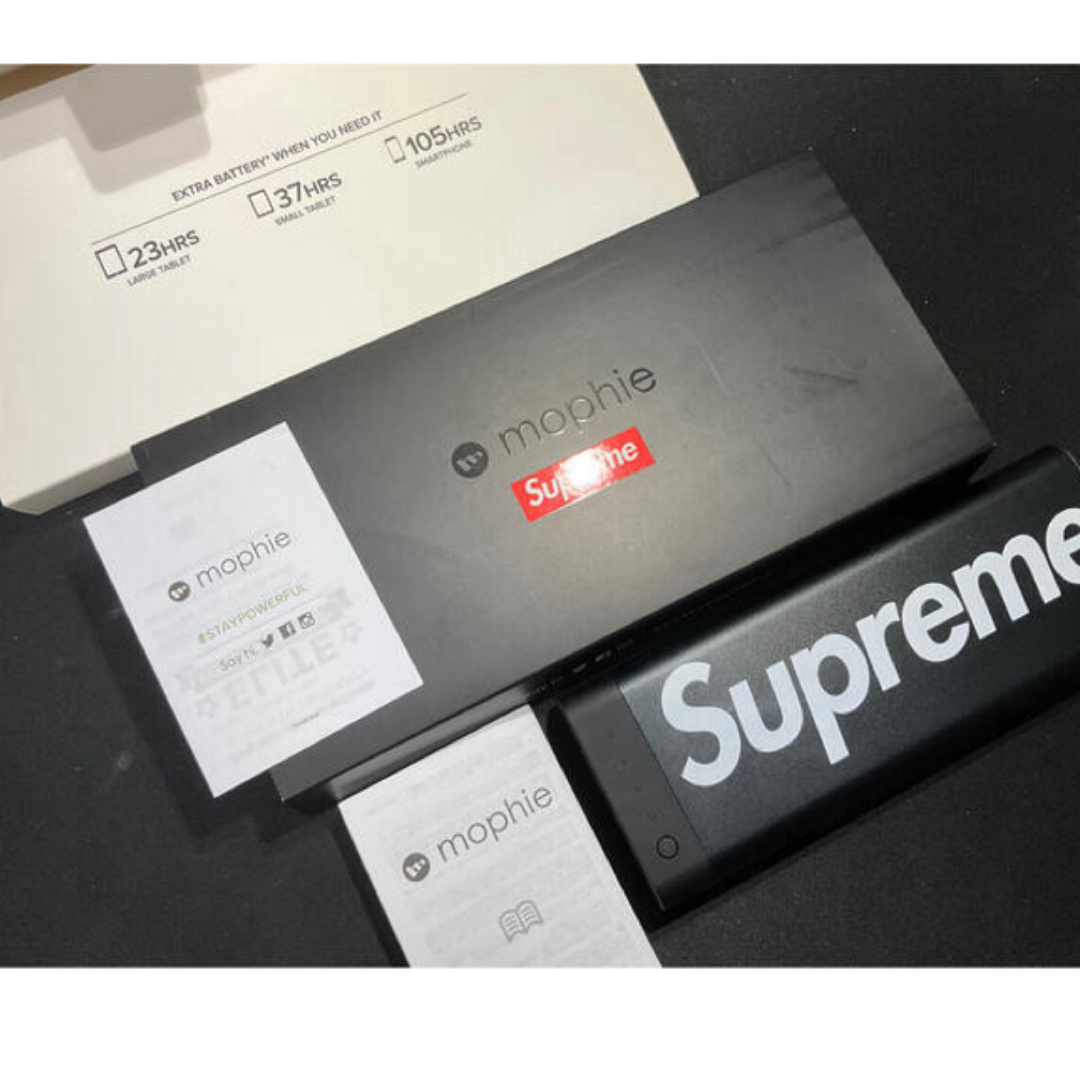 Supreme(シュプリーム)のSupreme モバイルバッテリー 20000mAh 中古稼働品 スマホ/家電/カメラのスマートフォン/携帯電話(バッテリー/充電器)の商品写真