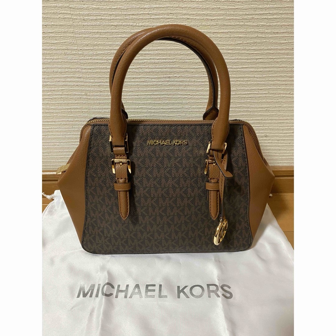 Michael Kors(マイケルコース)のお値下げ！美品　MICHAEL KORS マイケルコース　2way バッグ レディースのバッグ(ショルダーバッグ)の商品写真