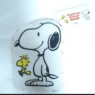 ピーナッツ(PEANUTS)の新品★スヌーピー　ダイカット　クッションポーチ(キャラクターグッズ)