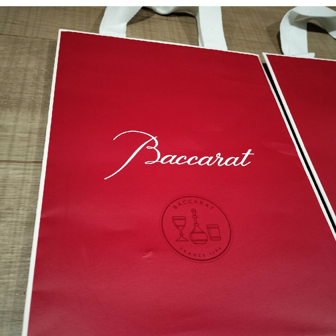 Baccarat(バカラ)の新品　未使用　バカラ専用紙袋 レディースのバッグ(ショップ袋)の商品写真