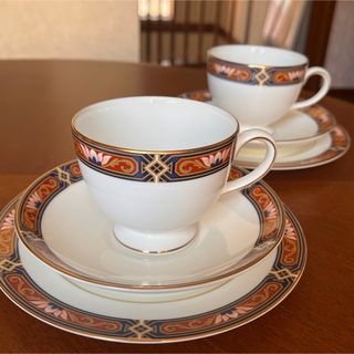 ウェッジウッド(WEDGWOOD)の【黒壺美品】ウェッジウッド★チッペンデール★トリオ　ペア(グラス/カップ)