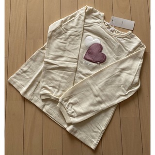 プティマイン(petit main)のプティマイン ハートモチーフ長袖Tシャツ 130(Tシャツ/カットソー)