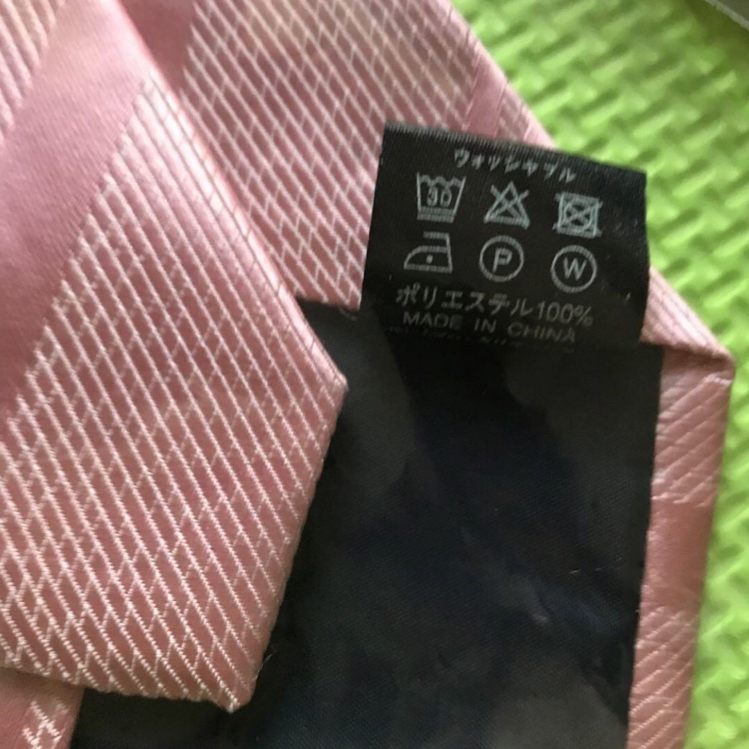 AOKI(アオキ)のAOKI 未使用　ストライプネクタイ　ウォッシャブル　ラベンダーピンク　春 メンズのファッション小物(ネクタイ)の商品写真