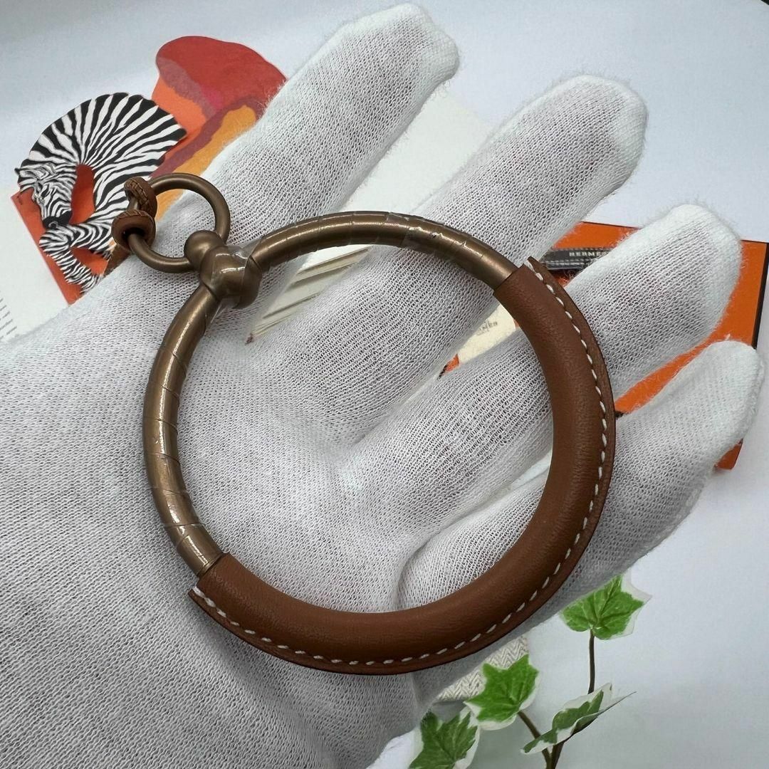 Hermes(エルメス)のHERMES エルメス ループ ネックレス ブラウン レザー　メタル レディースのアクセサリー(ネックレス)の商品写真