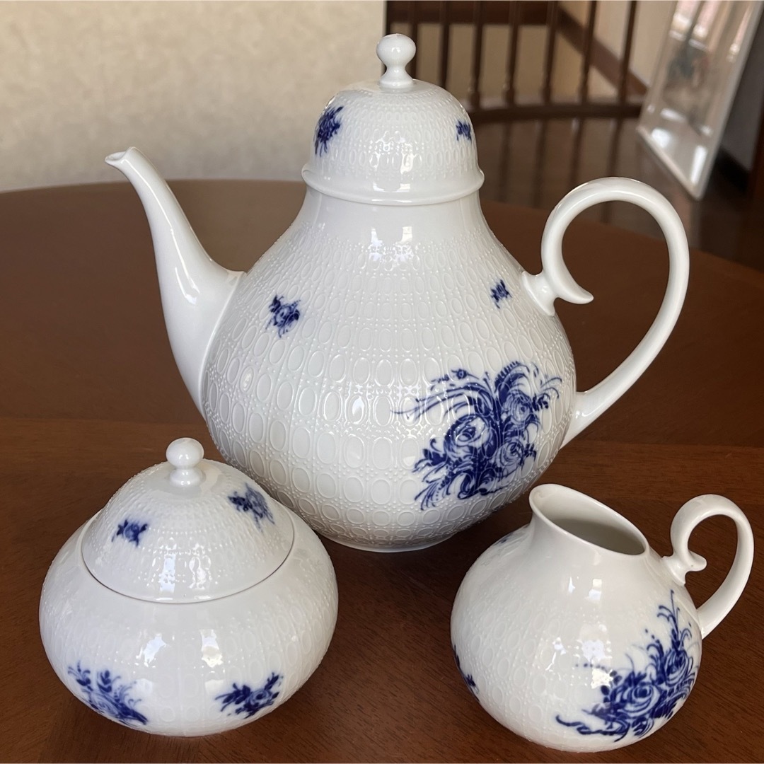 Rosenthal(ローゼンタール)の【美品】ドイツ製　ローゼンタール★ラプソディブルー★ティーポットセット インテリア/住まい/日用品のキッチン/食器(食器)の商品写真