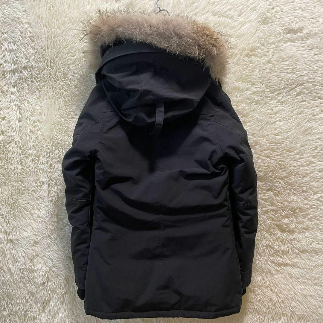 CANADA GOOSE(カナダグース)のカナダグース シャーロット　レディース　Sサイズ ダウンコート ネイビー ダウン レディースのジャケット/アウター(ダウンジャケット)の商品写真