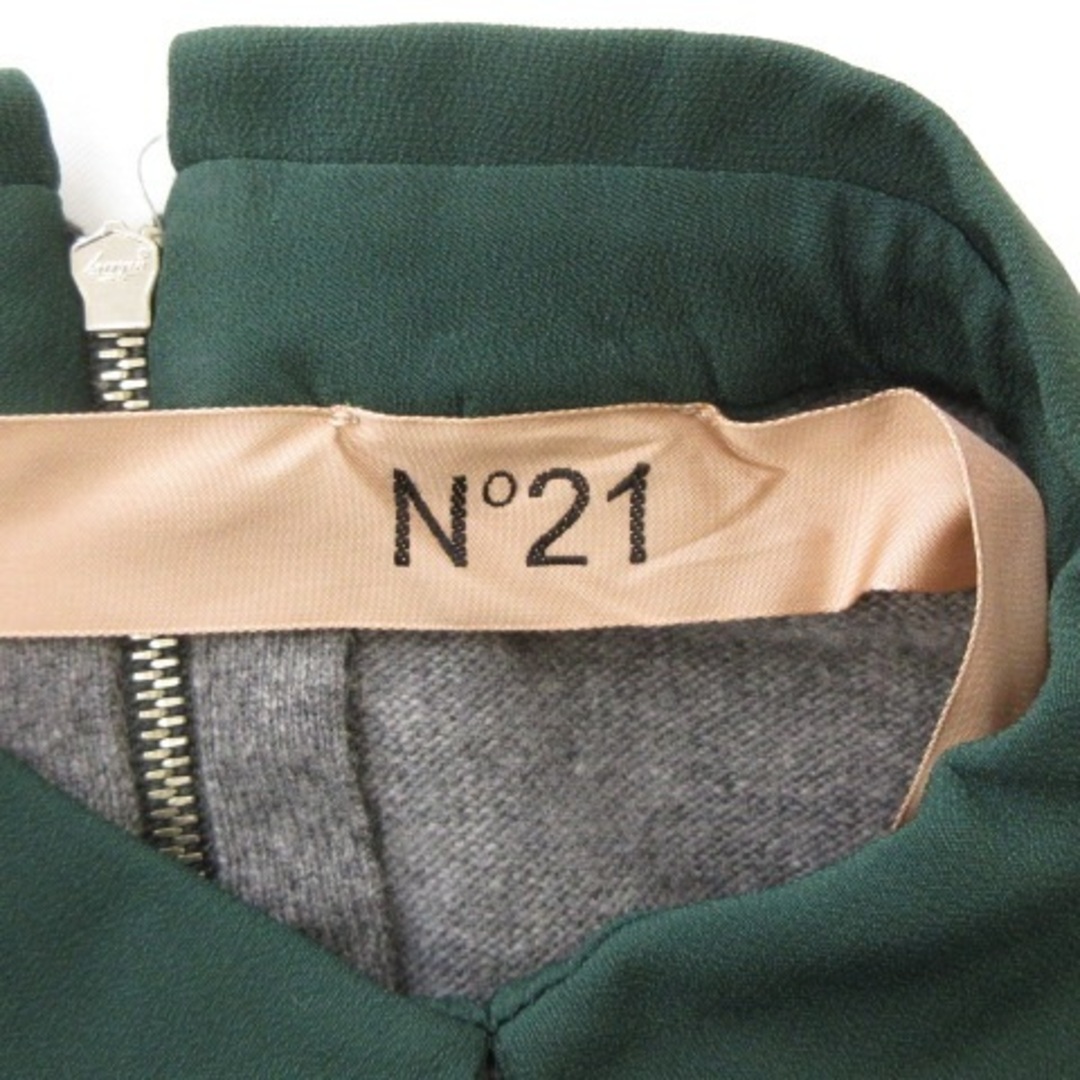 N°21(ヌメロヴェントゥーノ)のN°21 襟付き ニット カットソー ラインストーン カシミヤ混 グレー 38 レディースのトップス(ニット/セーター)の商品写真