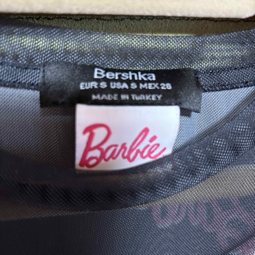 Barbie(バービー)のBarbie×Bershka 半袖 シースルー レディースのトップス(Tシャツ(半袖/袖なし))の商品写真