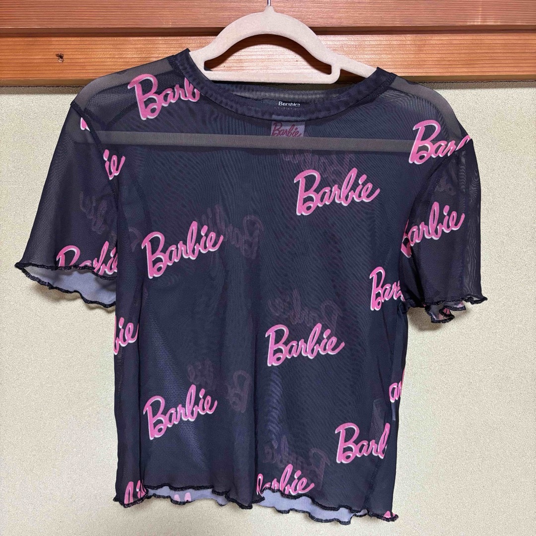 Barbie(バービー)のBarbie×Bershka 半袖 シースルー レディースのトップス(Tシャツ(半袖/袖なし))の商品写真