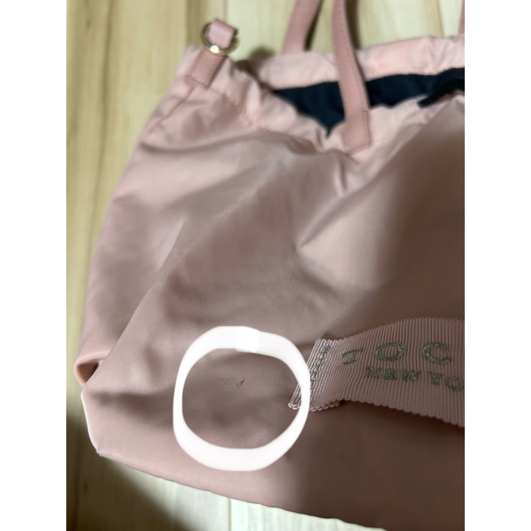 TOCCA(トッカ)のTocca ナイロンバッグ　2way ピンク　ユーズド レディースのバッグ(ショルダーバッグ)の商品写真