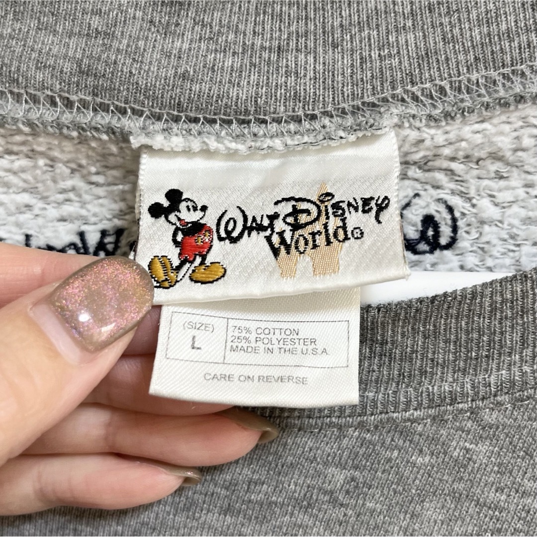 Disney(ディズニー)の【古着】Disney ワンポイント ミッキー スウェット made in USA メンズのトップス(スウェット)の商品写真