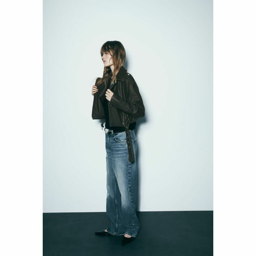 ZARA(ザラ)のZARA ダメージド クロップド フェイクレザー ライダースジャケット L レディースのジャケット/アウター(ライダースジャケット)の商品写真