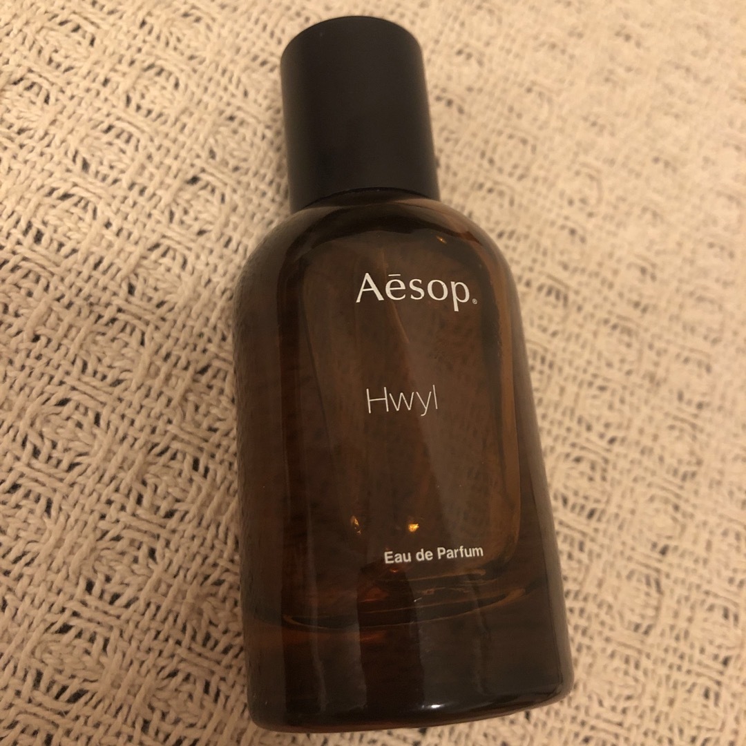 Aesop(イソップ)のイソップ 香水 AESOP ヒュイル EDP・SP 50ml コスメ/美容の香水(ユニセックス)の商品写真