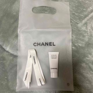 未使用　CHANEL 洗顔料　リボン　ショップ袋　LE BLANC 5ml