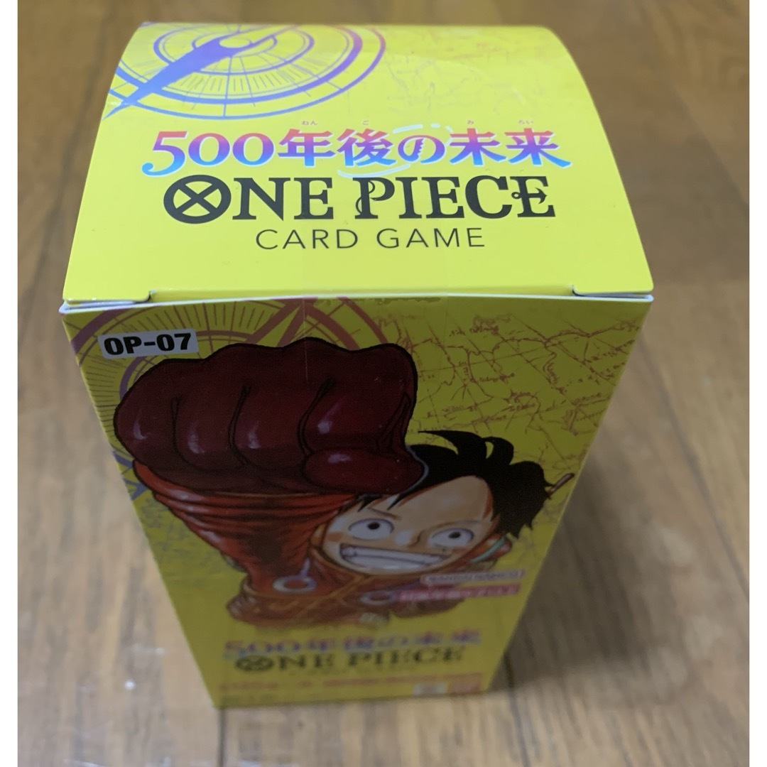 ONE PIECE(ワンピース)のワンピースカードゲーム 500年後の未来 新品未開封テープ付き1BOX エンタメ/ホビーのトレーディングカード(Box/デッキ/パック)の商品写真