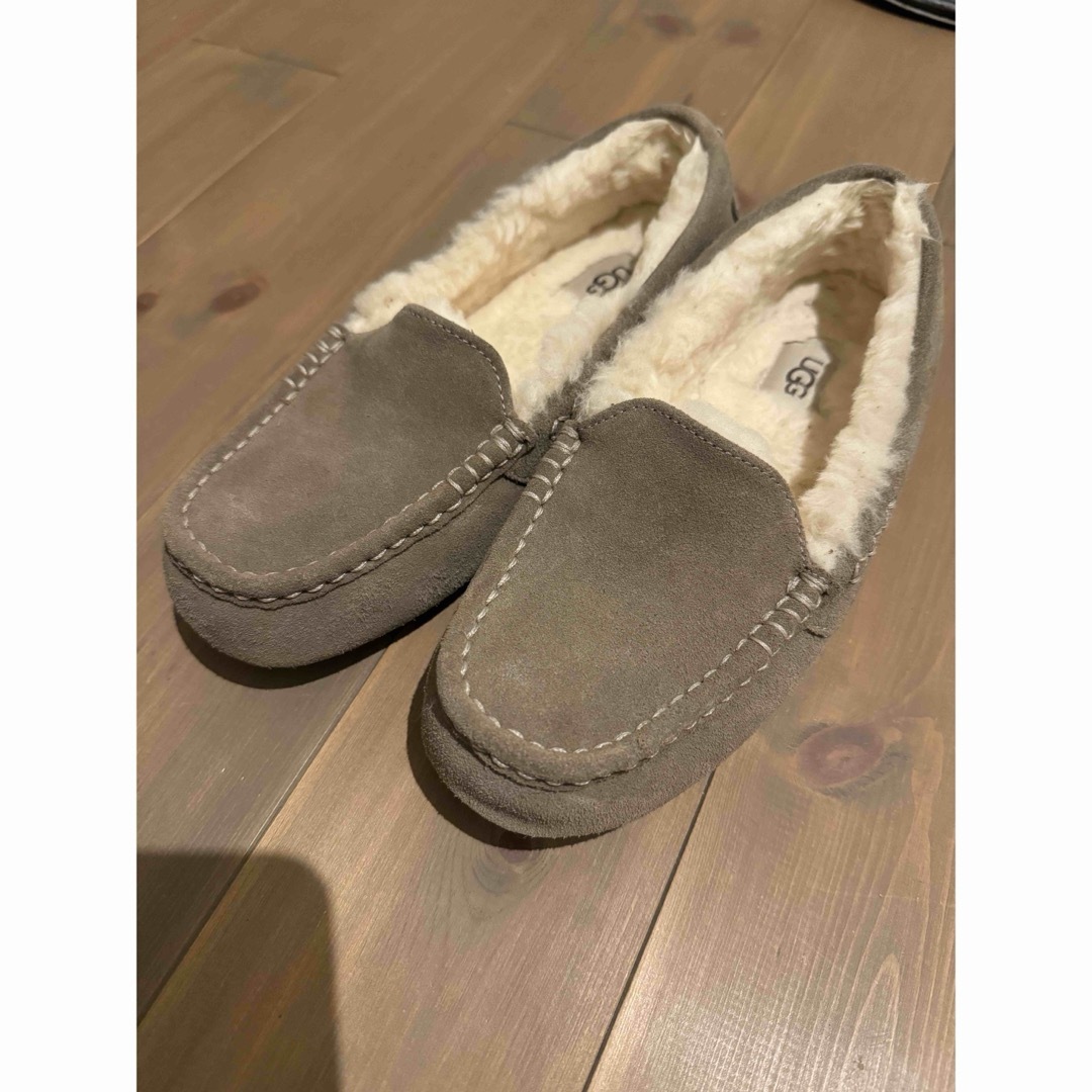 UGG(アグ)のUGG モカシン　アンスレー　スレート　slate レディースの靴/シューズ(スリッポン/モカシン)の商品写真