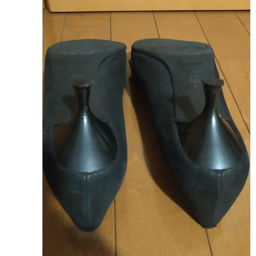 GINZA Kanematsu(ギンザカネマツ)の銀座かねまつ　黒ラメパンプス　24.5cm　ワイズD レディースの靴/シューズ(ハイヒール/パンプス)の商品写真