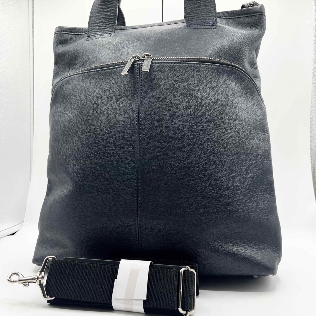 BURBERRY BLACK LABEL(バーバリーブラックレーベル)の良品 バーバリーブラックレーベル トートバッグ ショルダー 2way レザー 紺 メンズのバッグ(トートバッグ)の商品写真