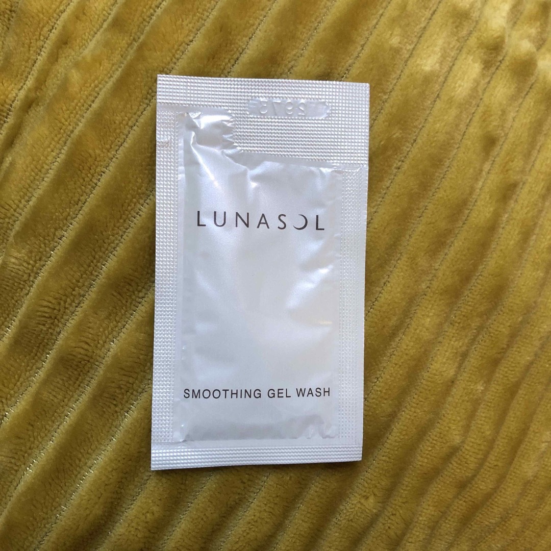 LUNASOL(ルナソル)のルナソル  スムージングジェルウォッシュ コスメ/美容のスキンケア/基礎化粧品(洗顔料)の商品写真