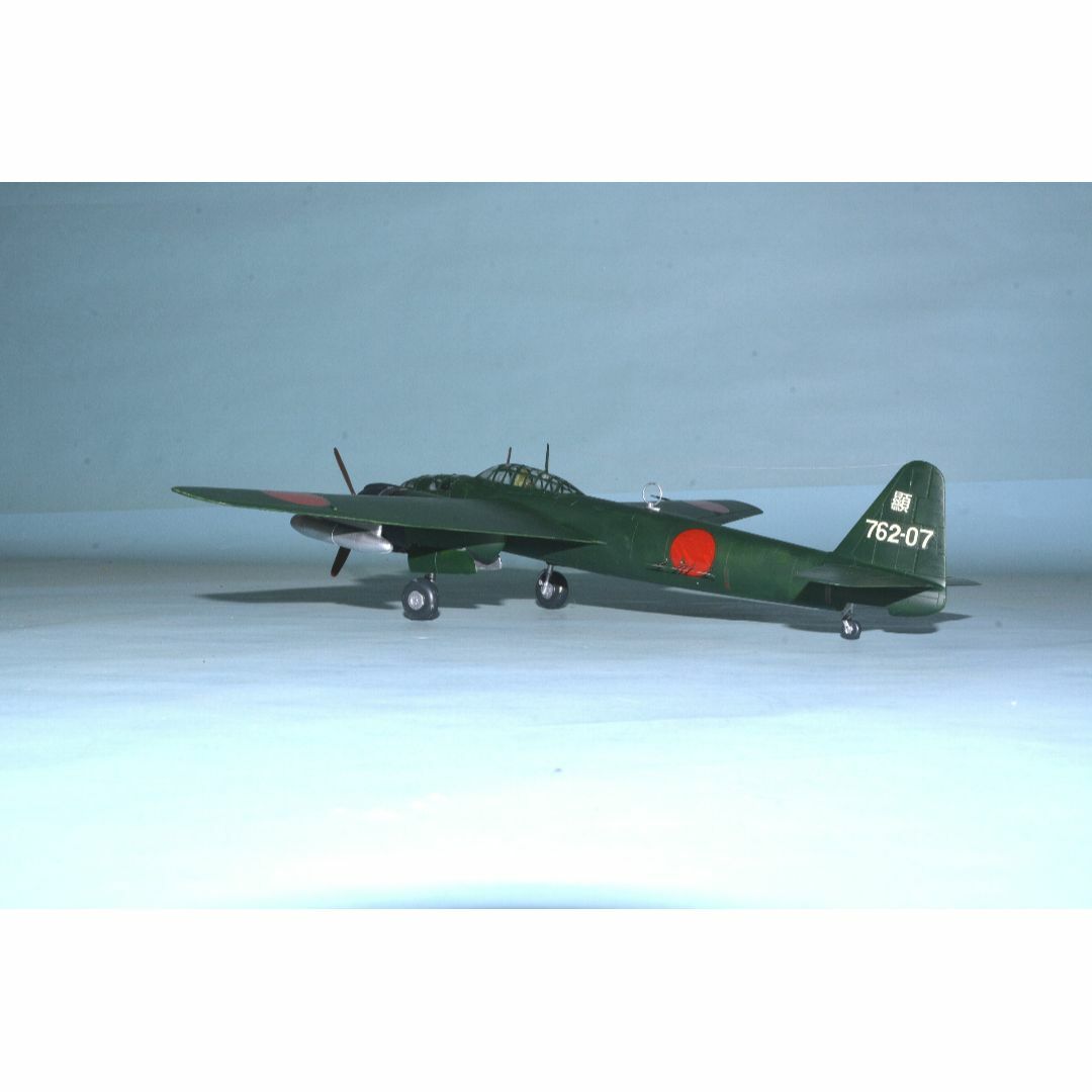 [完成品]1/72 日本海軍 陸上爆撃機 『銀河』11型　電探装備機 エンタメ/ホビーのおもちゃ/ぬいぐるみ(模型/プラモデル)の商品写真