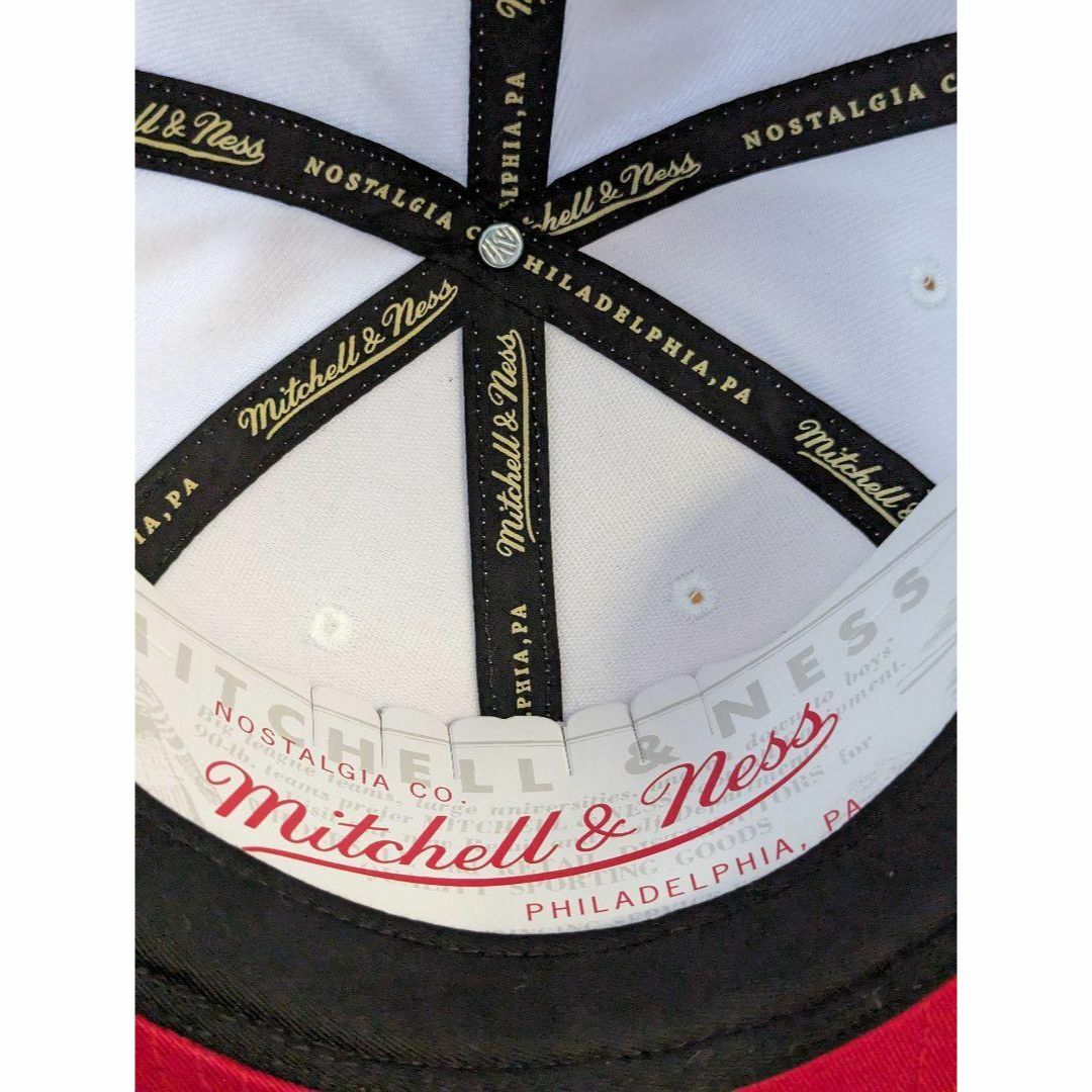 MITCHELL & NESS(ミッチェルアンドネス)の新品 シカゴブルズ スナップバック キャップ Mitchell&Ness メンズの帽子(キャップ)の商品写真