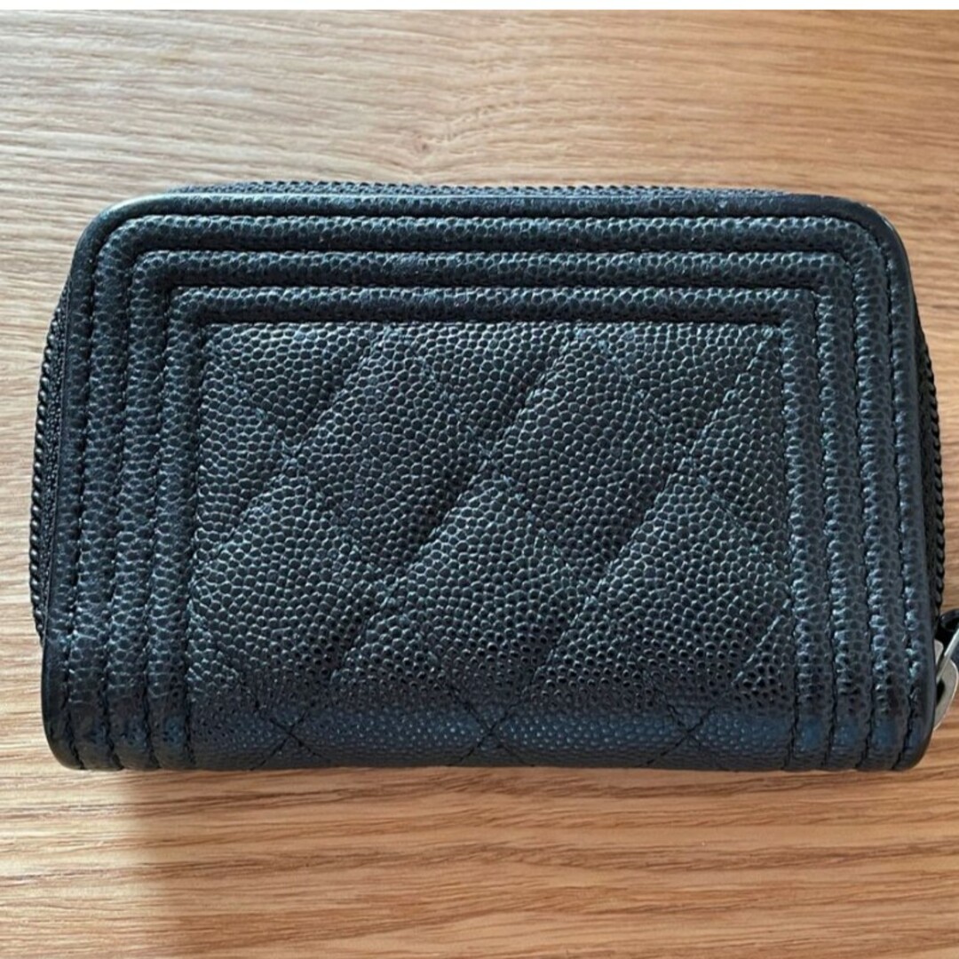 CHANEL(シャネル)のボーイシャネル コインケース シルバー金具 キャビアスキン シャネル レディースのファッション小物(コインケース)の商品写真