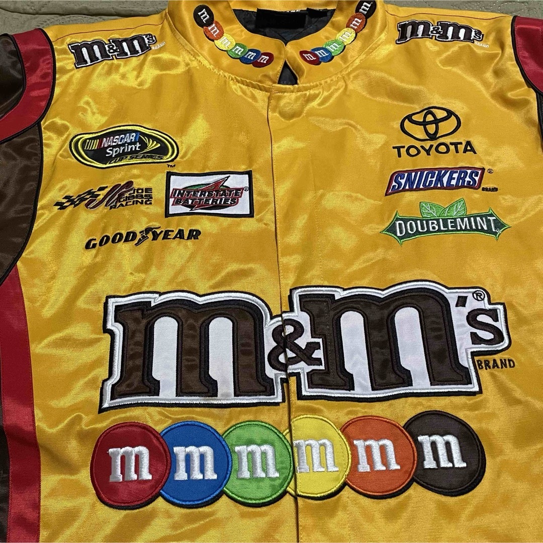 M&M - ナスカー レーシングジャケット m&m's カイル ブッシュ M&M - ナスカー レーシングジャケット m&m's カイル ブッシュ