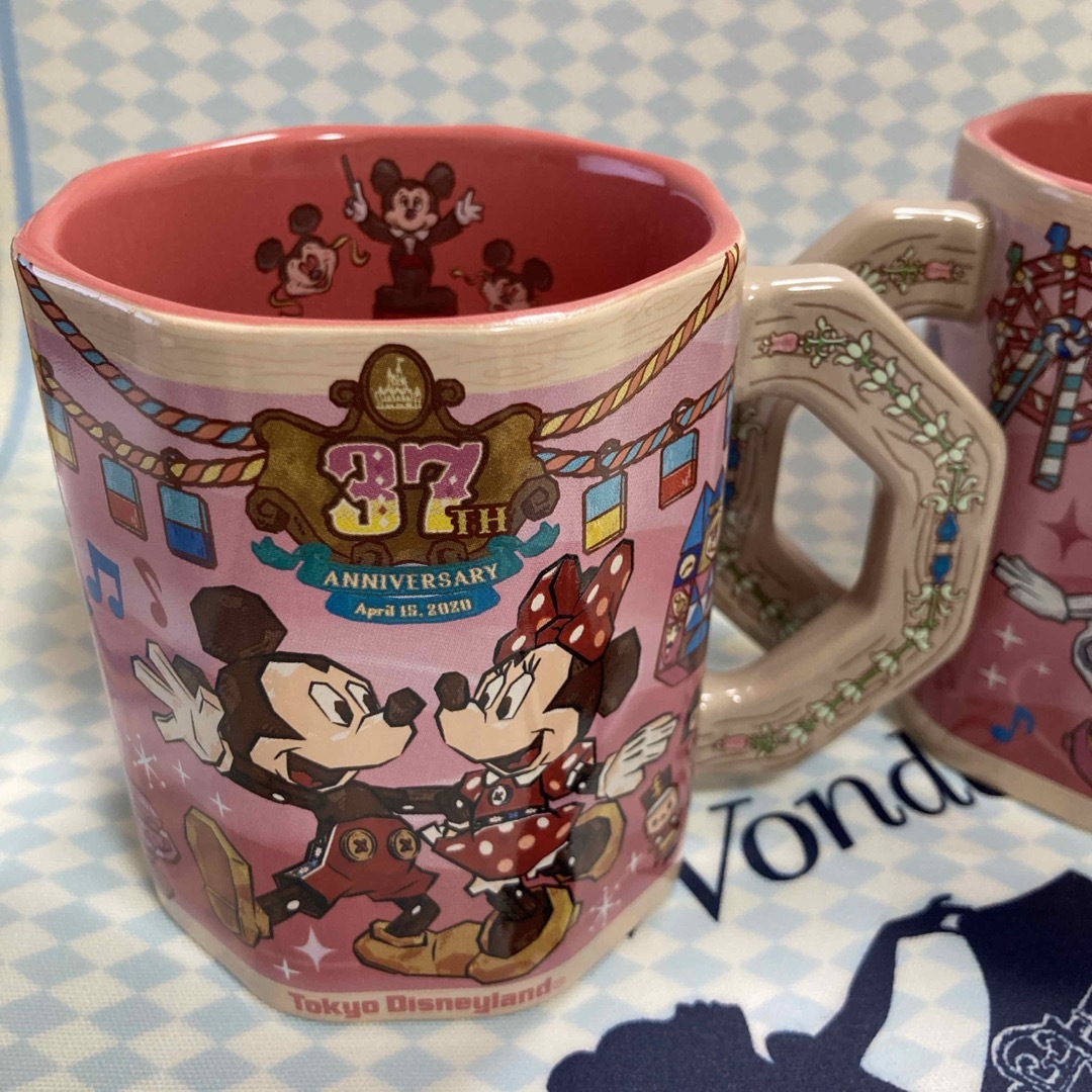 Disney(ディズニー)のディズニー　食器　マグカップ　ディズニーランド37周年 エンタメ/ホビーのおもちゃ/ぬいぐるみ(キャラクターグッズ)の商品写真