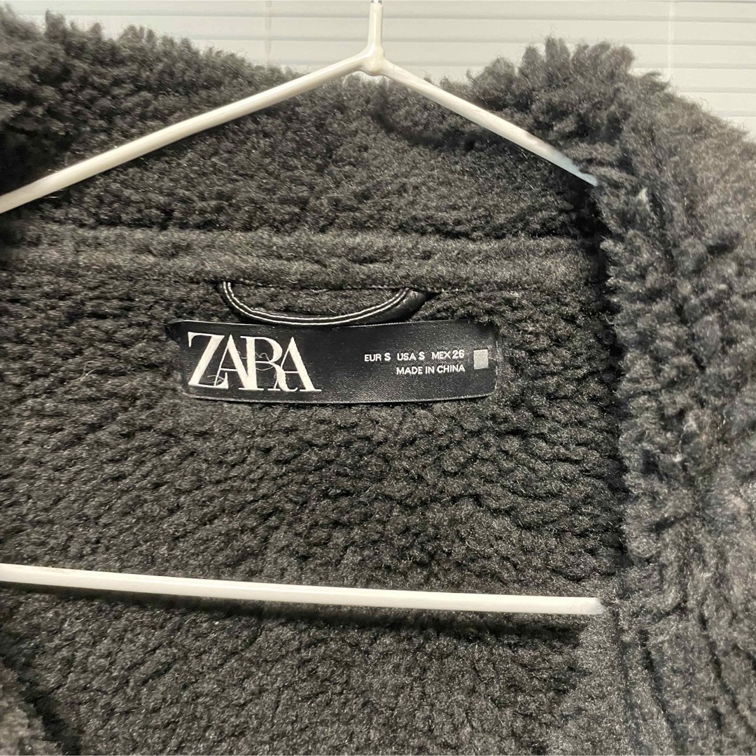 ZARA(ザラ)のZARA ムートンコート レディースのジャケット/アウター(ムートンコート)の商品写真