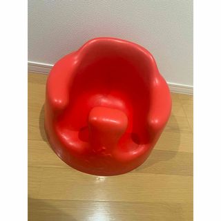 バンボ(Bumbo)のバンボ　赤(その他)