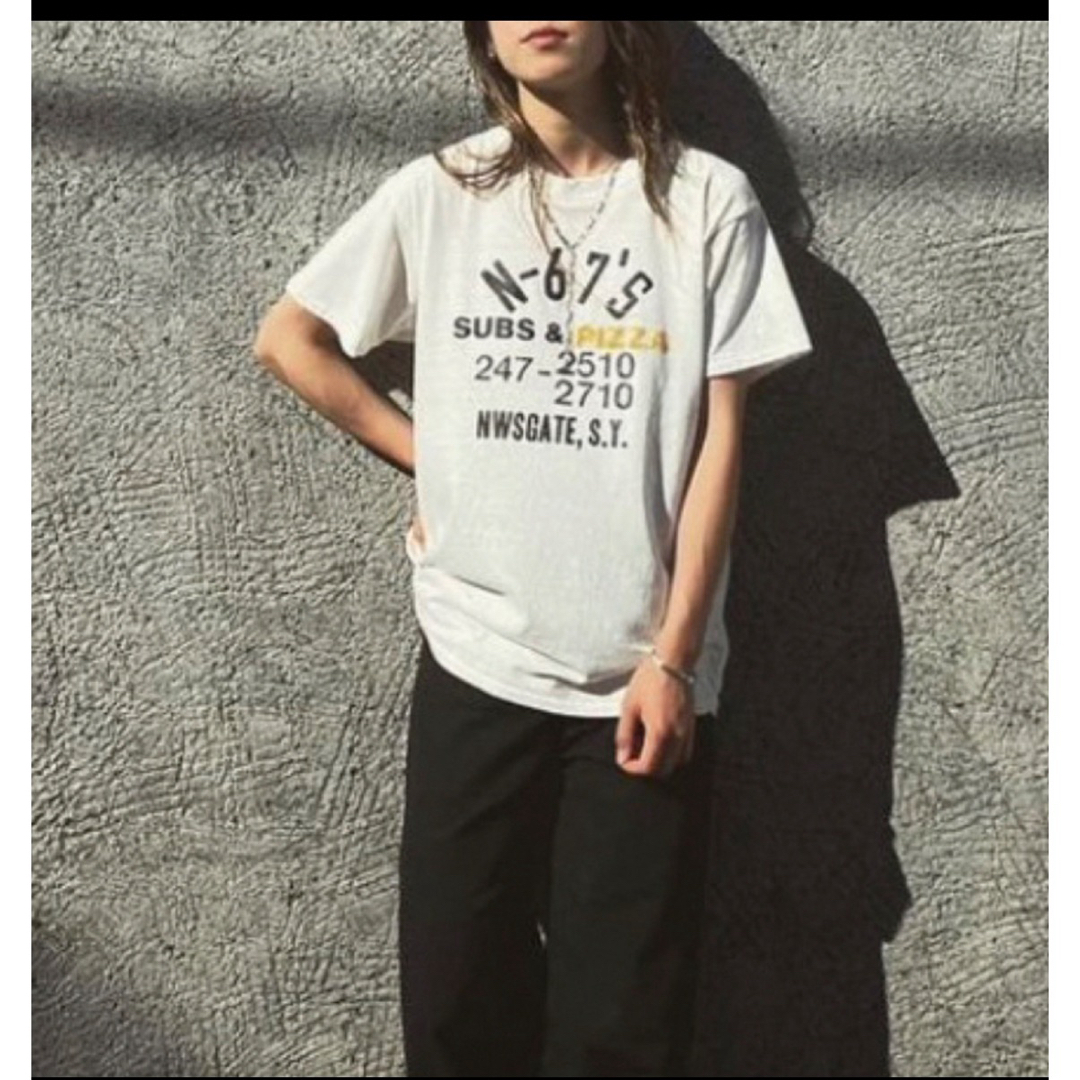 Fabiane Roux(ファビアンルー)の【美品】67nowos  Printed T-Shirt   nowos レディースのトップス(Tシャツ(半袖/袖なし))の商品写真