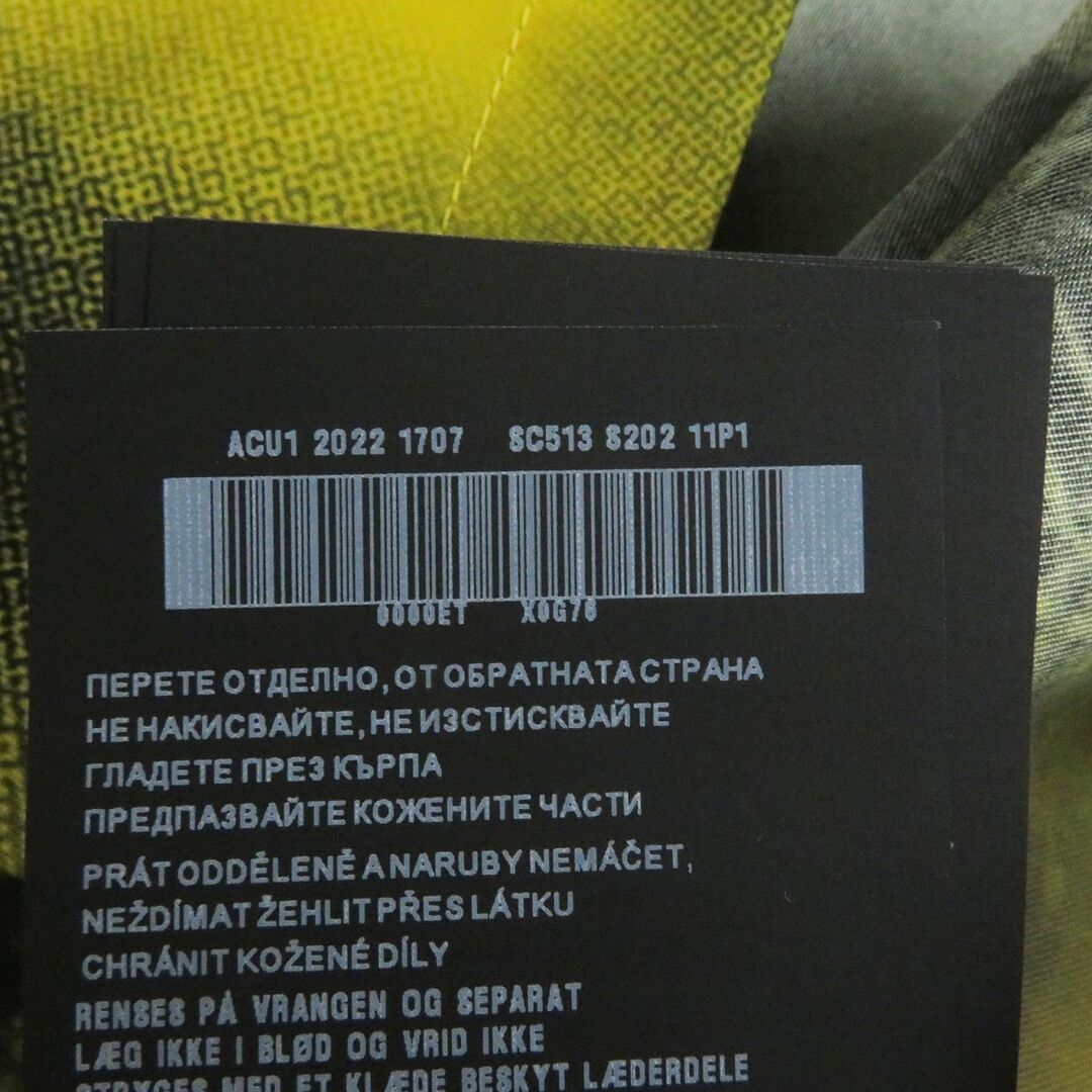 PRADA(プラダ)の未使用品□22SS PRADA/プラダ SC513 トライアングルロゴ/三角プレート RE-NYLON プリントデザイン オープンカラーシャツ 黄色 XL 伊製 正規 メンズのトップス(シャツ)の商品写真