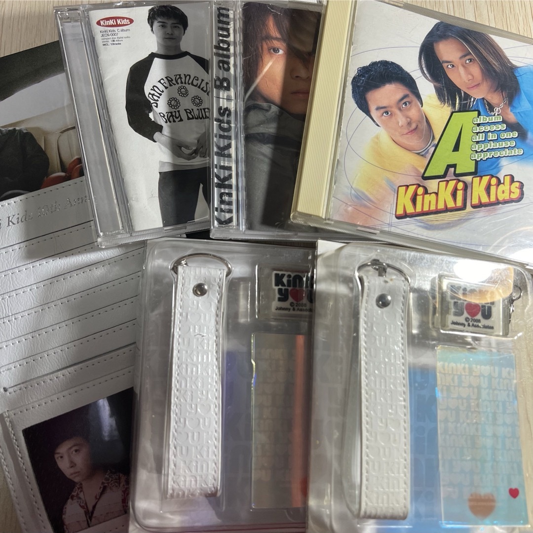 KinKi Kids(キンキキッズ)の【訳あり】kinki kids A.B.C.D  album グッズ　7点セット エンタメ/ホビーのCD(ポップス/ロック(邦楽))の商品写真