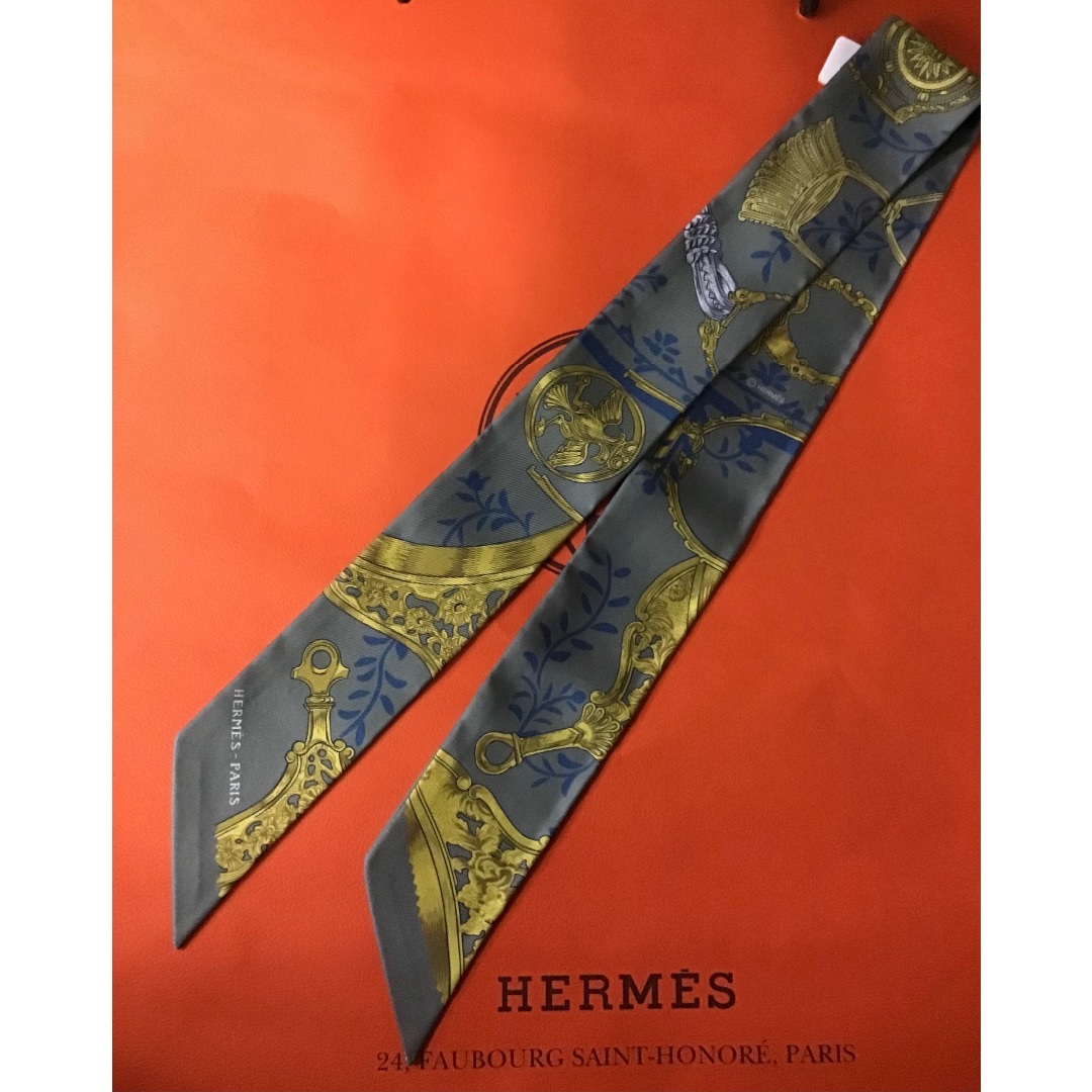 HERMES - エルメス ツイリー スカーフ 鐙のリミックス