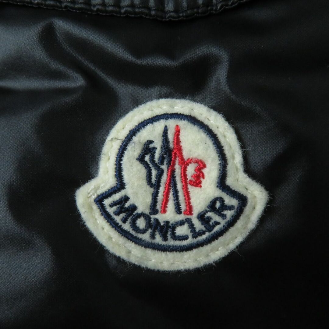 MONCLER(モンクレール)の未使用品★定価210100円 正規品 MONCLER モンクレール GLYGOSベスト レディース フード・ロゴZIP付き ブラック 黒 2 タグ付き レディースのジャケット/アウター(ダウンベスト)の商品写真