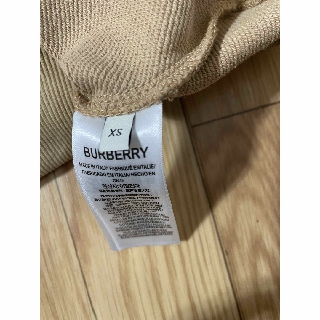 BURBERRY(バーバリー)の専用です。 レディースのトップス(パーカー)の商品写真