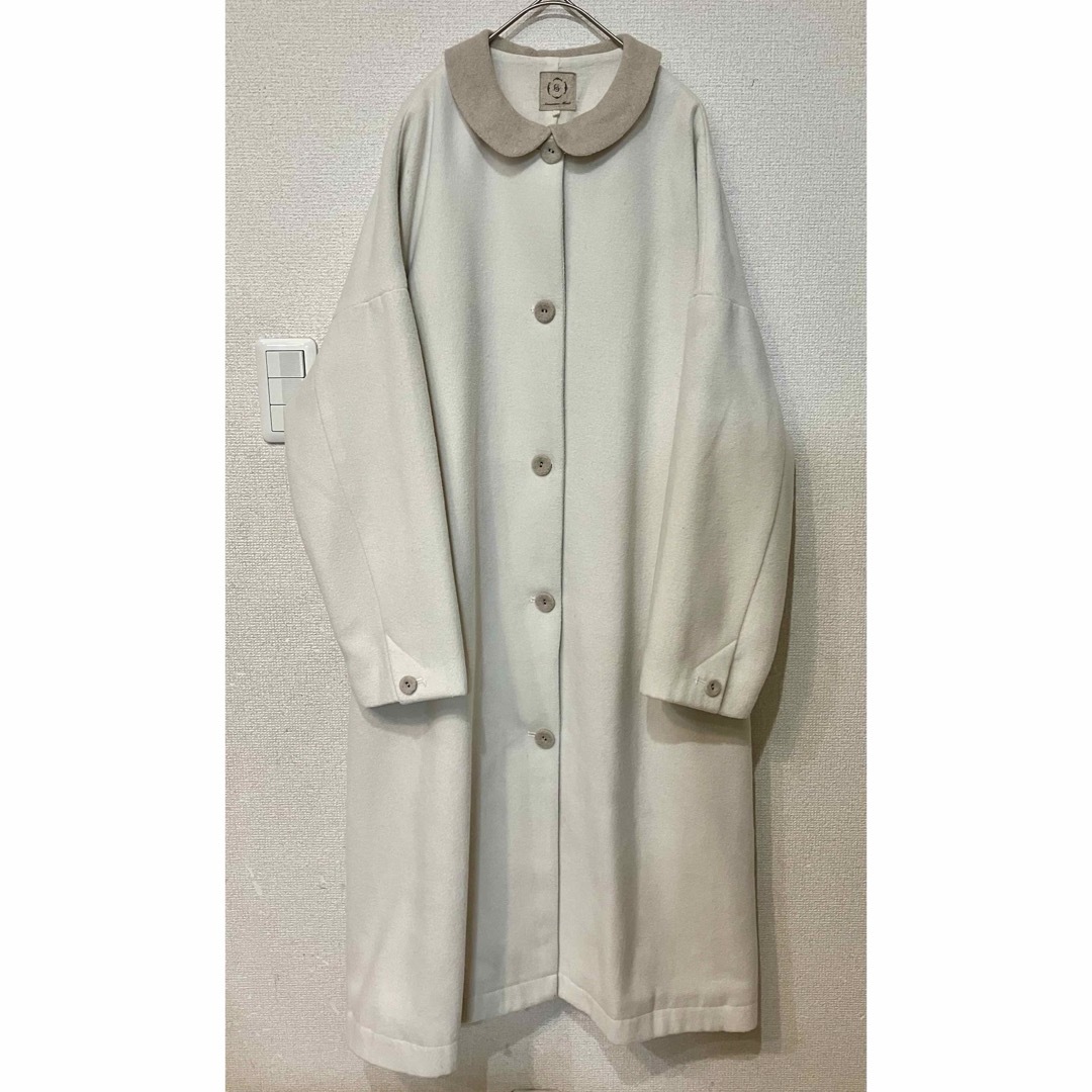 SM2(サマンサモスモス)のSamantha Mos2 バイカラー丸襟ロングコート　size F レディースのジャケット/アウター(ロングコート)の商品写真